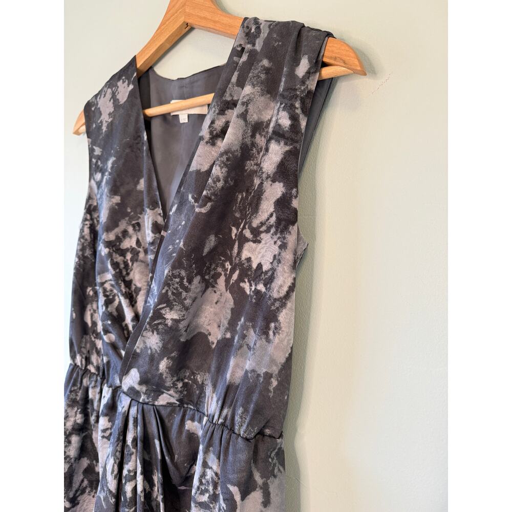 LOFT Gray Floral Dress